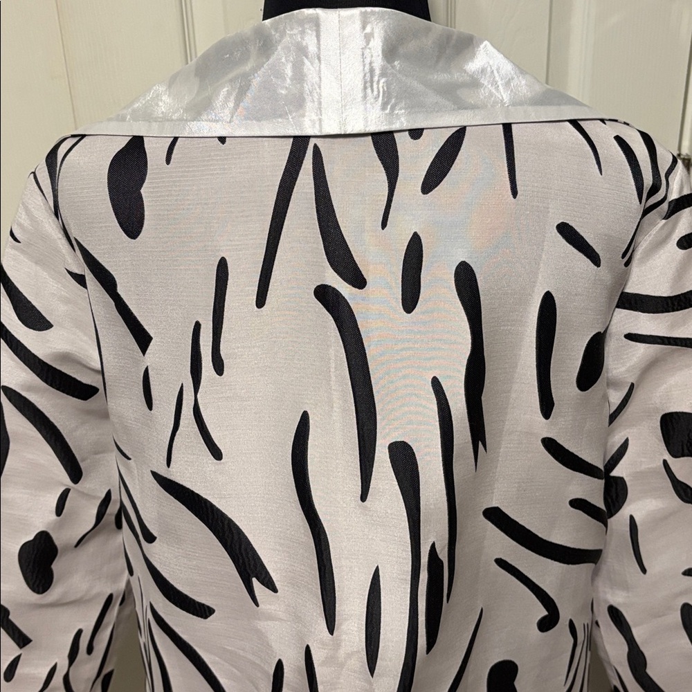 Grace Chuang New York Open Front Jacket - Picture 6 of 10